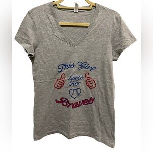 Bella - Atlanta Braves - v-neck T-shirt - gray size L, but fits more like a S/M